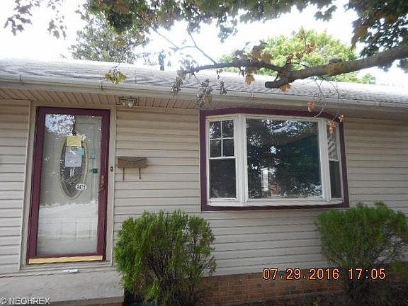 2nd image of 6130 Traymore Ave