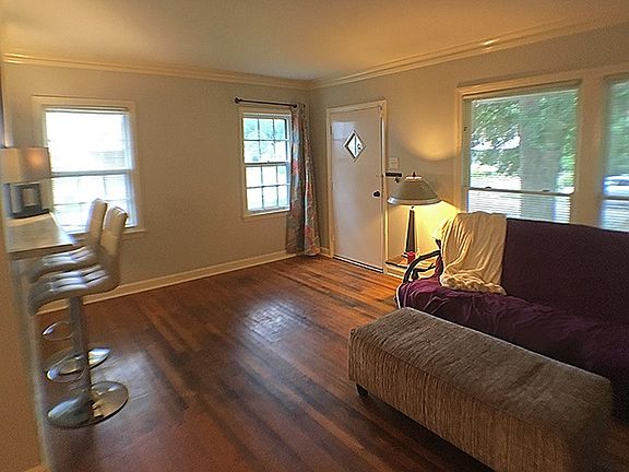 4th image of 5010 Princeton Ave