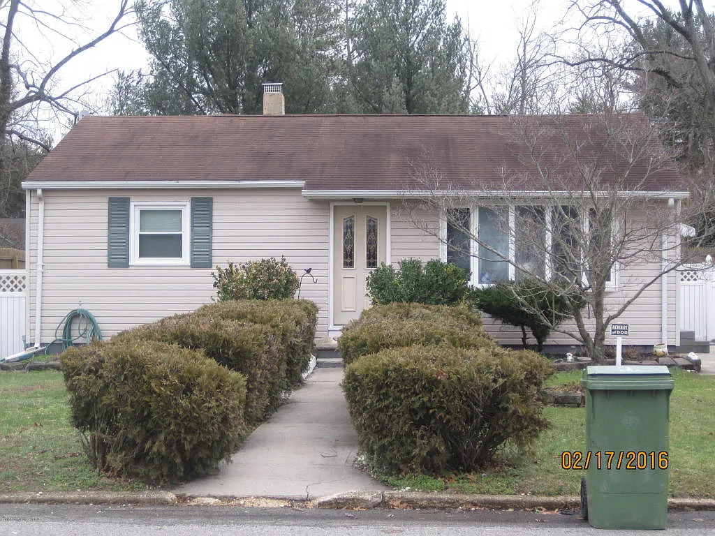 123 Regent Pl photo 1