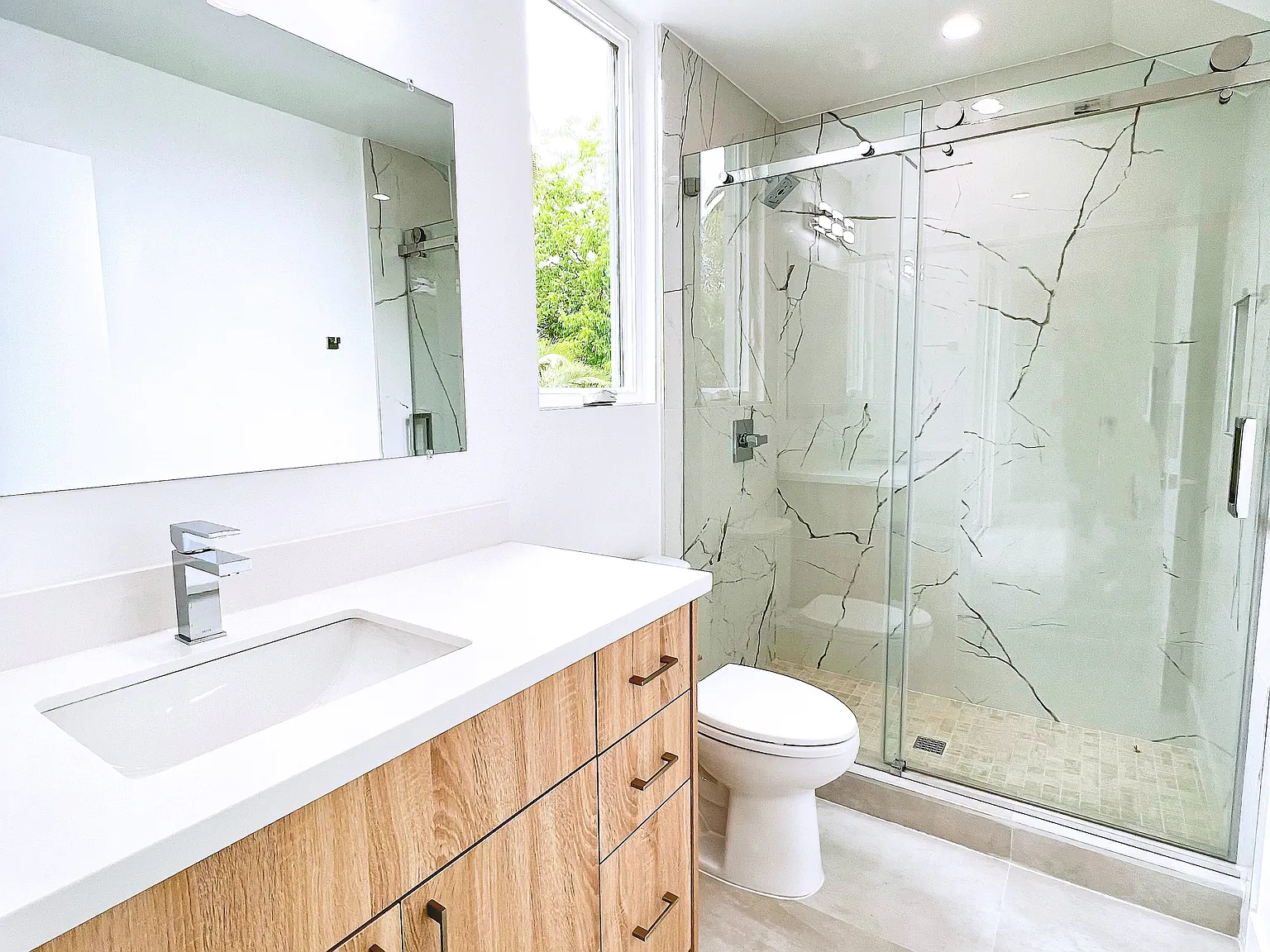3 bed, 2.5 bath, 1520 sqft, $4,000 — Photo 3