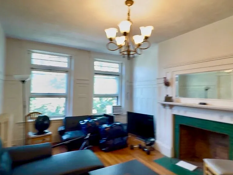 1905 Beacon St #3F — Photo 1