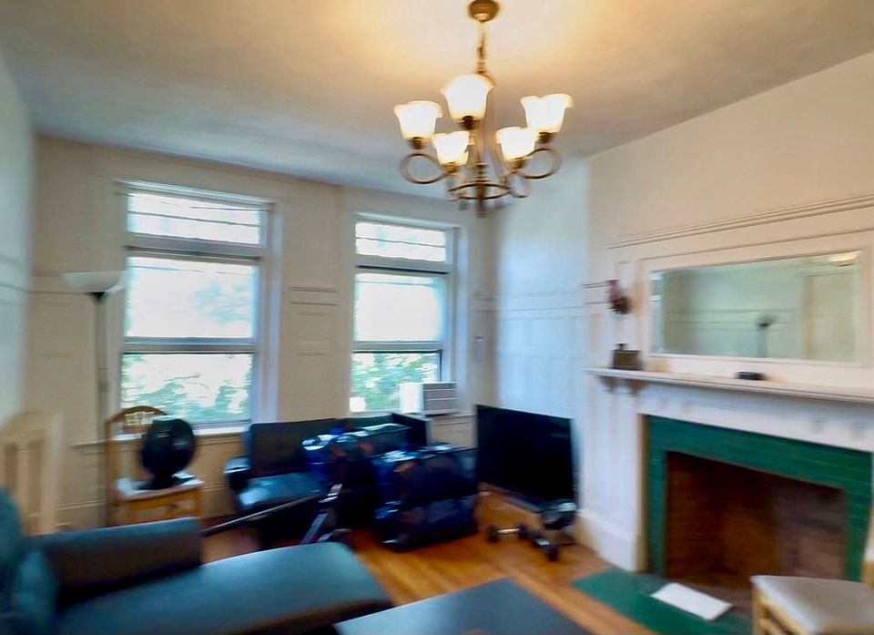 1st image of 1905 Beacon St APT 3F