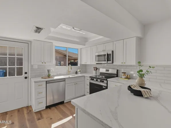 17601 N 17TH Avenue, Phoenix, AZ 85023