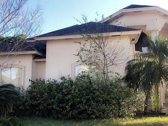 4th image of 1704 Violet Dr