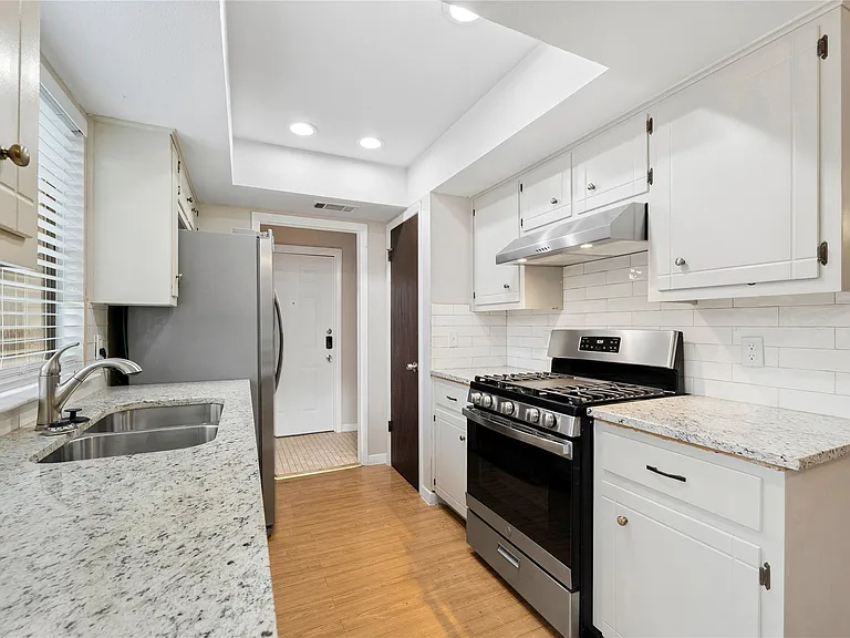 3222 Tamarron Blvd #B — Photo 7