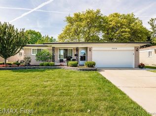 35514 Alta Vista Dr, Sterling Heights, MI 48312