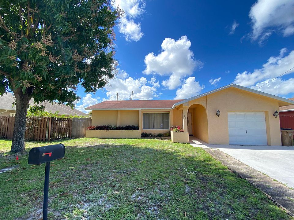1st image of 387 SW 30th Ave