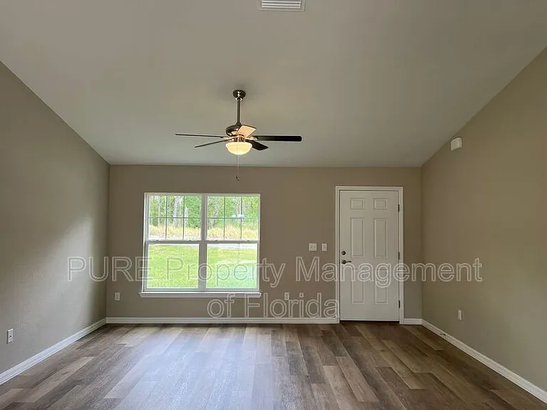 8 Locust Loop — Photo 3