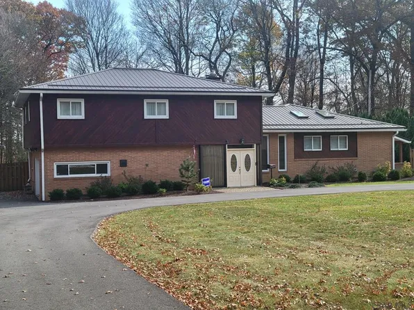 2125 Timson St, Johnstown, PA 15905