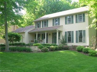 2677 Duquesne Dr, Stow, OH 44224