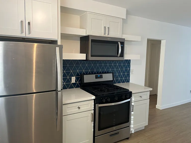 255 S Avenue 55 — Photo 21