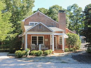 37 Wainscott Main St, Wainscott, NY 11975