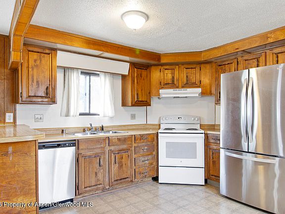 5th image of 45 E Carson Cir