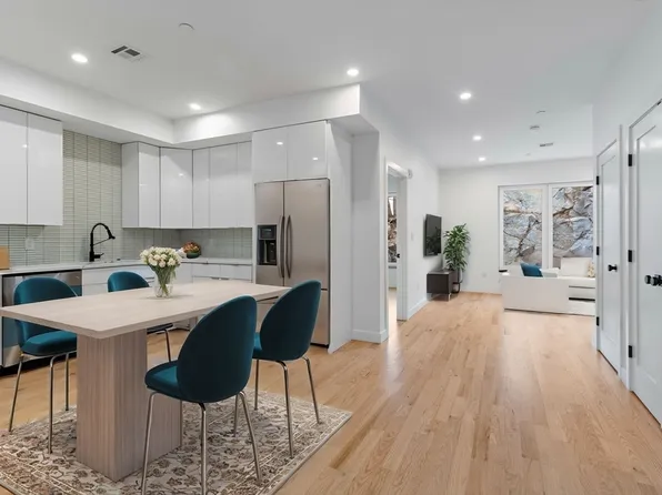 122 Washington St #9, Stoneham, MA 02180