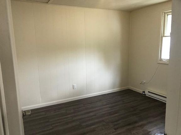 5th image of 617 W Jackson St #3