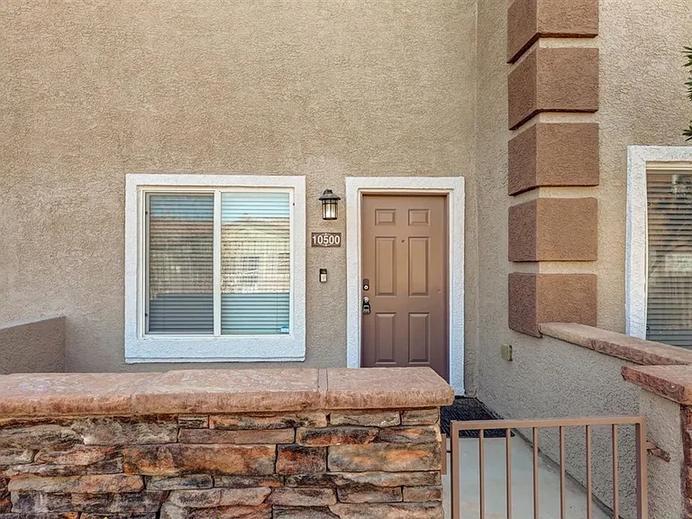 10500 Nordic Cliff Ave — Photo 3