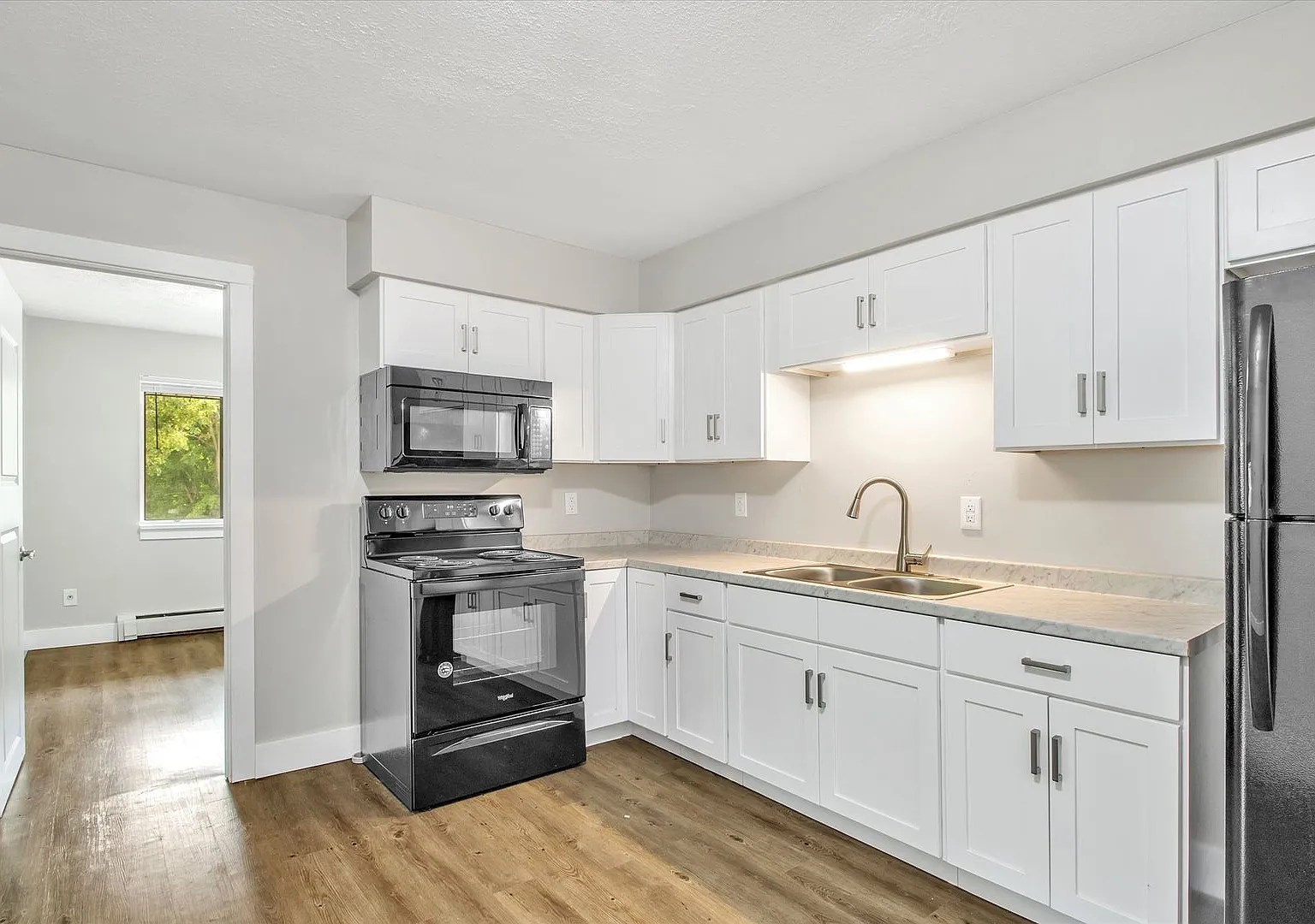 Birchwood Apartments (BW Apartments LLC) — Photo 3
