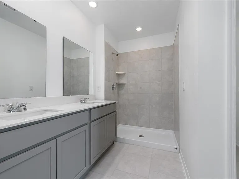573 Bell Prairie Cir — Photo 11