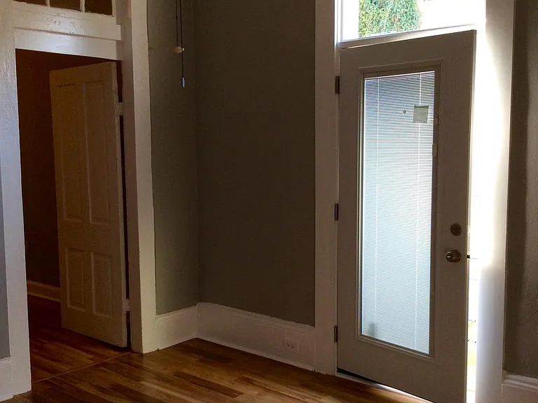Entrance living room