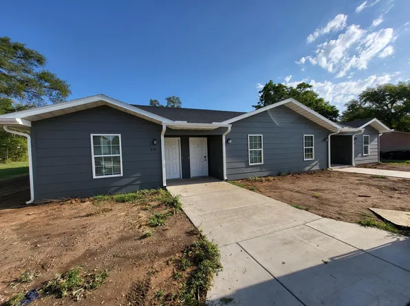 216 E Galle St, Moundridge, KS 67107
