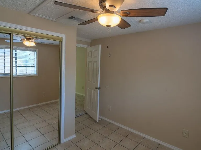 1615 Westmoor Dr #B — Photo 6