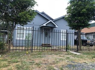 1209 E 26th St, Houston, TX 77009