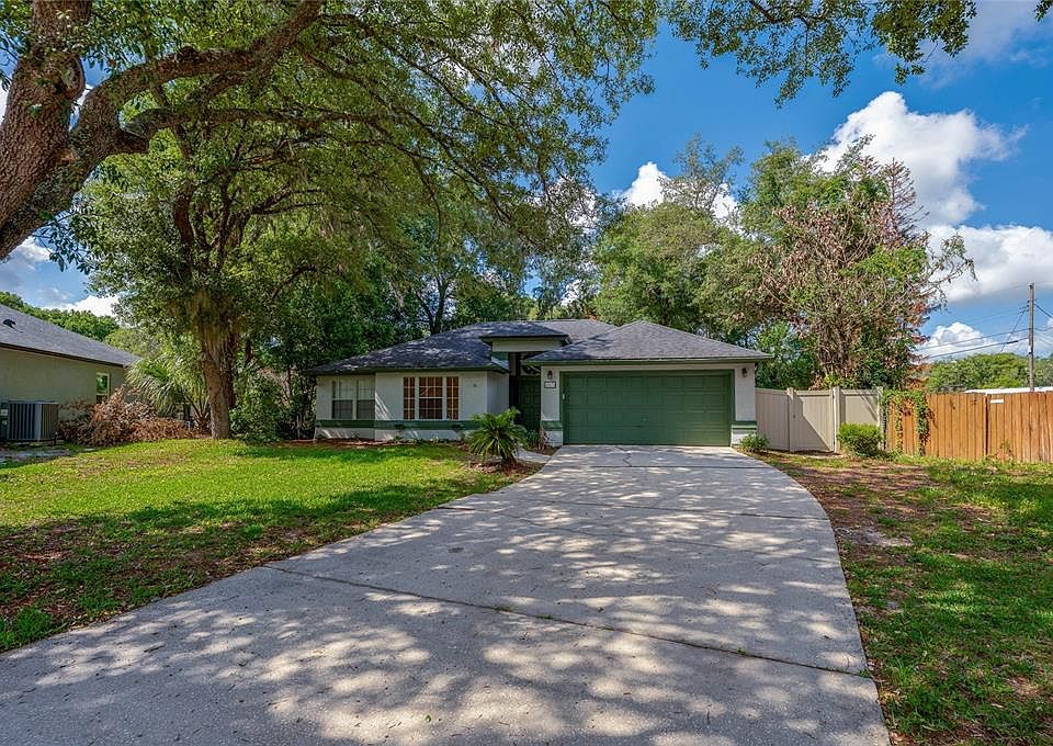1st image of 203 LIVE OAK COURT