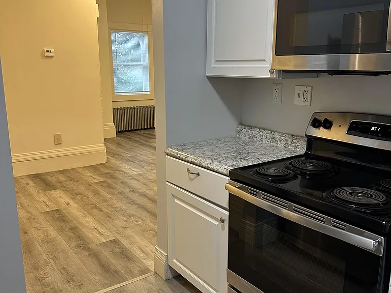 20 Adams St #3 — Photo 2