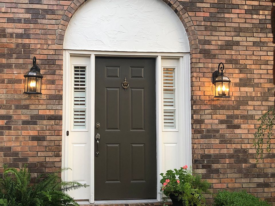 1717 St Charles Place