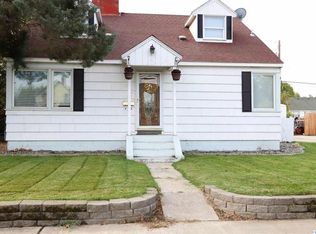 218 E 1st Ave, Kennewick, WA 99336