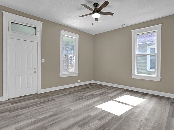 2nd image of 1351 Snowden Ave