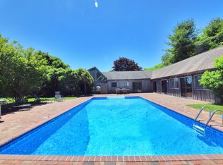 8 Old Mill Ln, Remsenburg, NY 11960