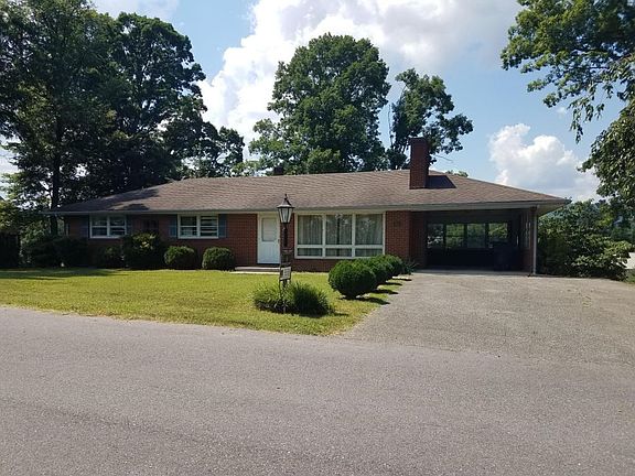 Nice wide paved driveway