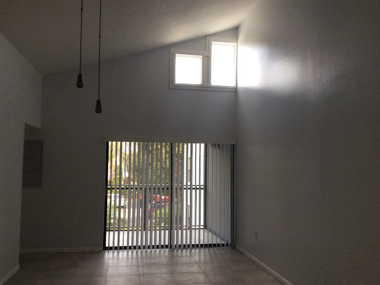 2 bed, 820 sqft, $1,800 — Photo 4