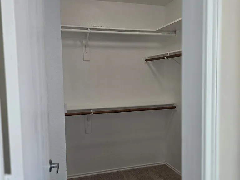 5804 Melanie Ct — Photo 6