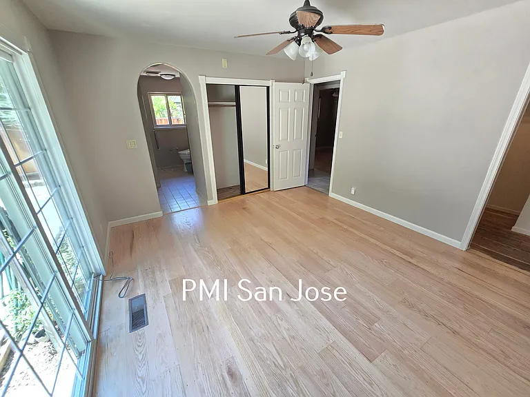 900 Susan Ct — Photo 14