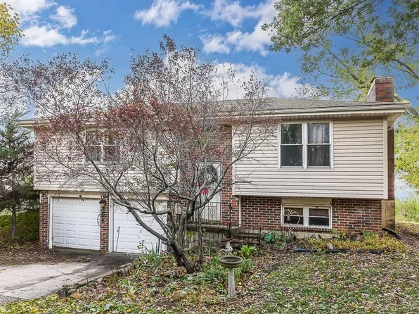 24921 McLouth Rd, Tonganoxie, KS 66086
