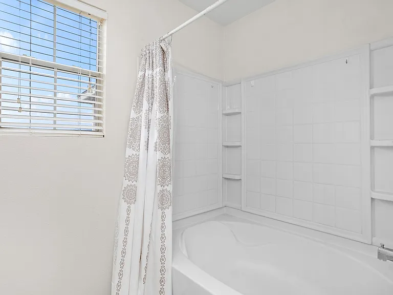 12411 Tallow Cir — Photo 16
