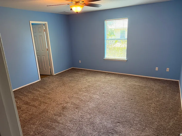 11317 Hillstable Ct — Photo 6