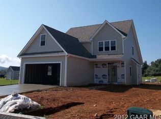 1072 Pendleton Dr, Waynesboro, VA 22980