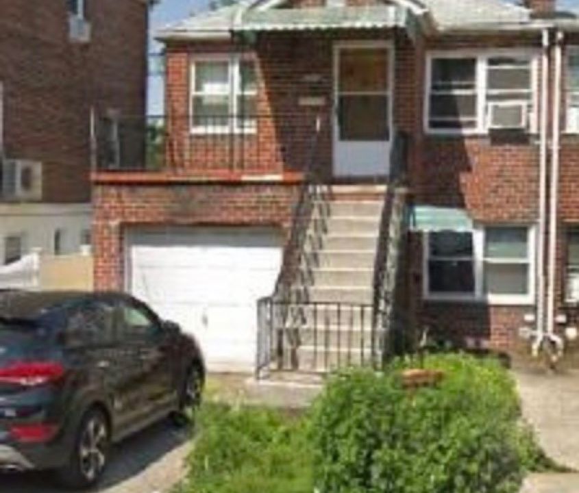 1st image of 2515 Colden Ave