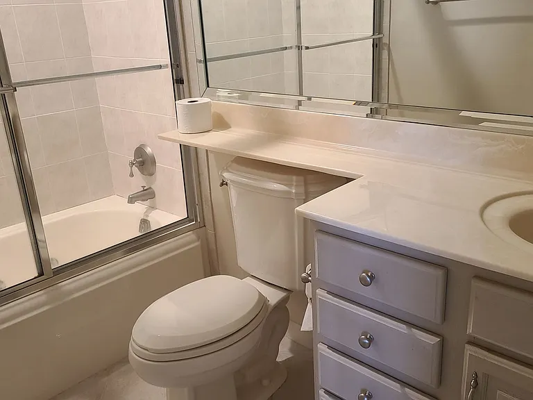 2828 Charlemagne Dr — Photo 10