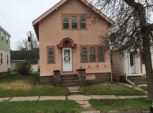 514 Jackson St, Eveleth, MN 55734
