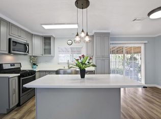 718 E Turmont St, Carson, CA 90746