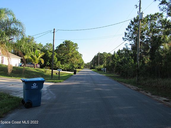 4th image of 3299 Hainsworth Ave