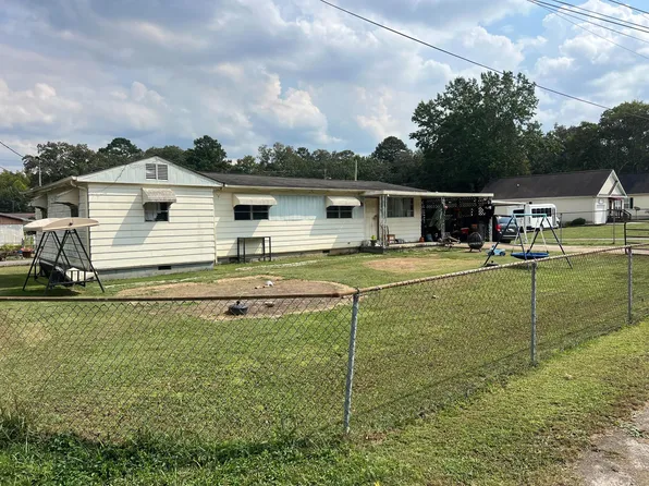 12 Osceola Ave, Rossville, GA 30741