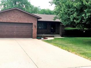 111 S Wilson Heights Rd, Collinsville, IL 62234