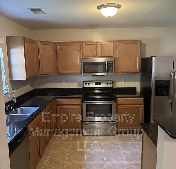 209 Sunday Silence Ln — Photo 4
