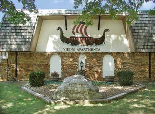 1723 S Luster Ave, Springfield, MO 65804