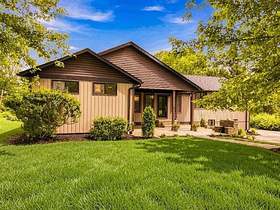 3rd image of 124 Cutrell Ln